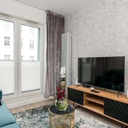 Luxurious Apartment Sikorskiego By Renters Prestige *