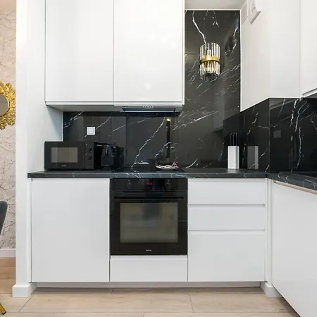 Luxurious Apartment Sikorskiego By Renters Prestige *