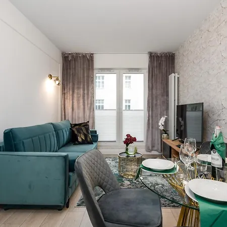 Luxurious Apartment Sikorskiego By Renters Prestige 아파트 포즈난