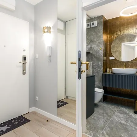 아파트 Luxurious Apartment Sikorskiego By Renters Prestige 포즈난